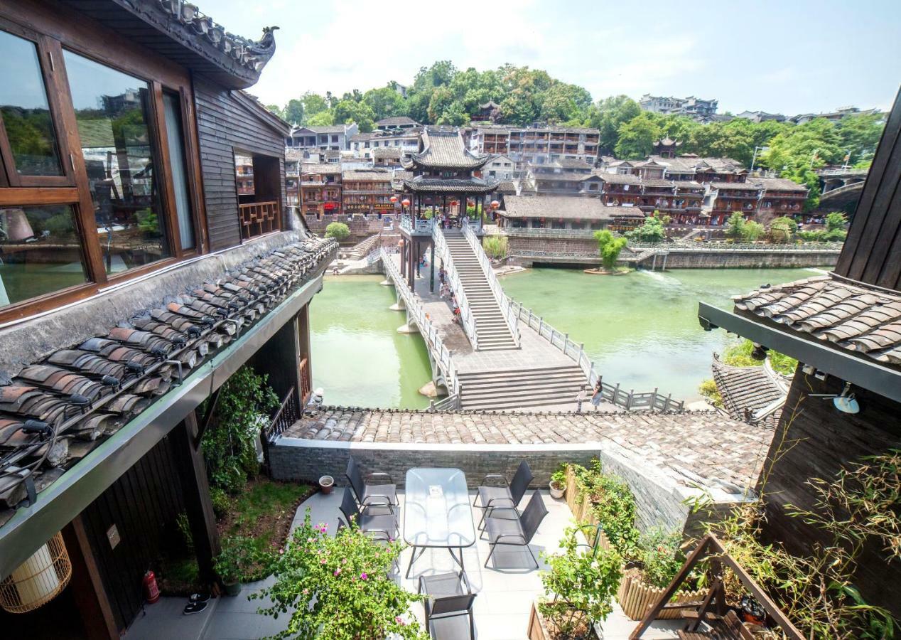 Fenghuang Slowly Time Inn المظهر الخارجي الصورة