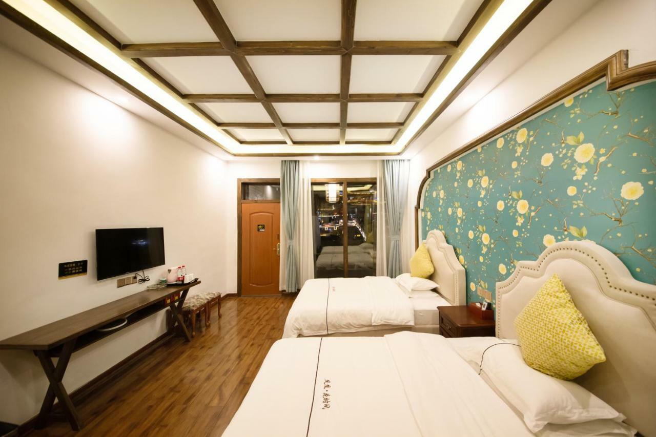 Fenghuang Slowly Time Inn المظهر الخارجي الصورة