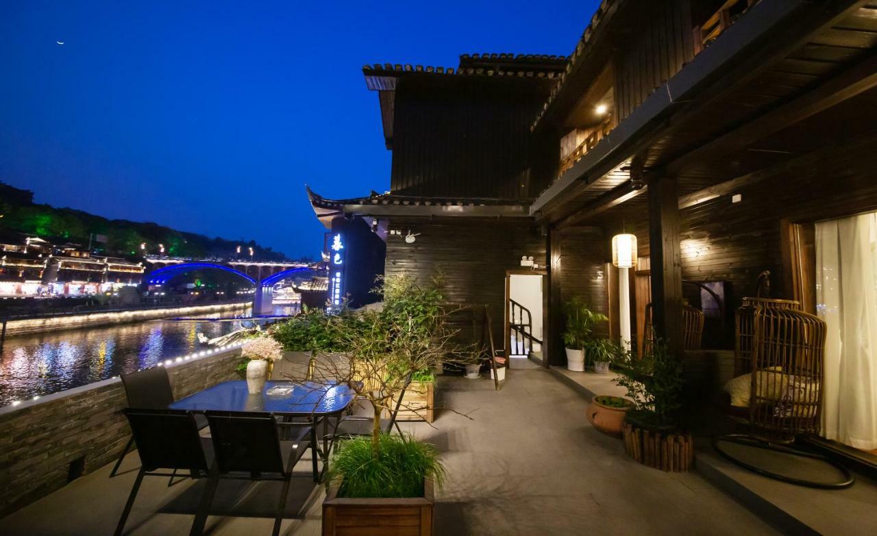 Fenghuang Slowly Time Inn المظهر الخارجي الصورة