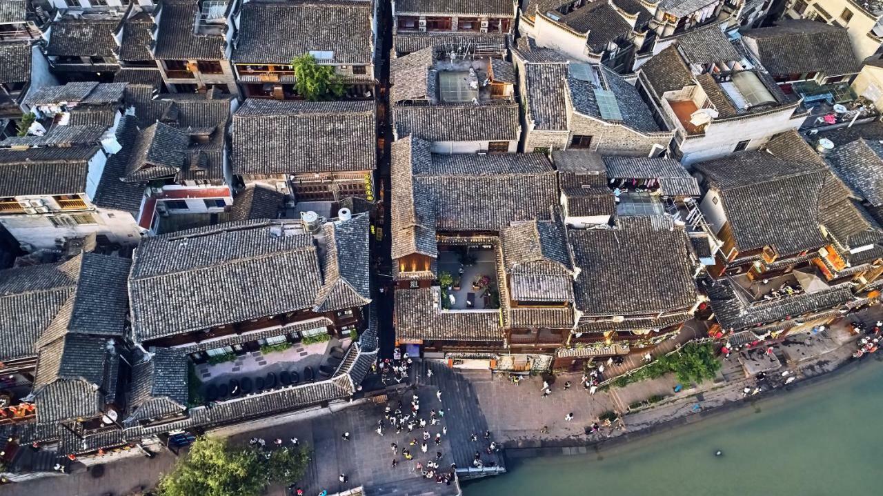 Fenghuang Slowly Time Inn المظهر الخارجي الصورة