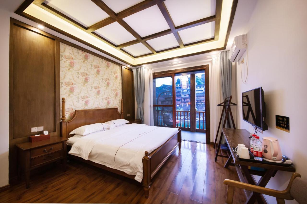 Fenghuang Slowly Time Inn المظهر الخارجي الصورة